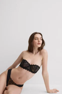 Biustonosz Balkonetka o Kroju Opaski Playful Glamour