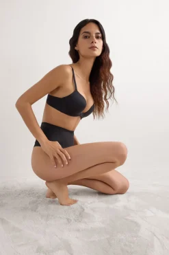 Biustonosz push-up Monica z mikrofibry Ultralight