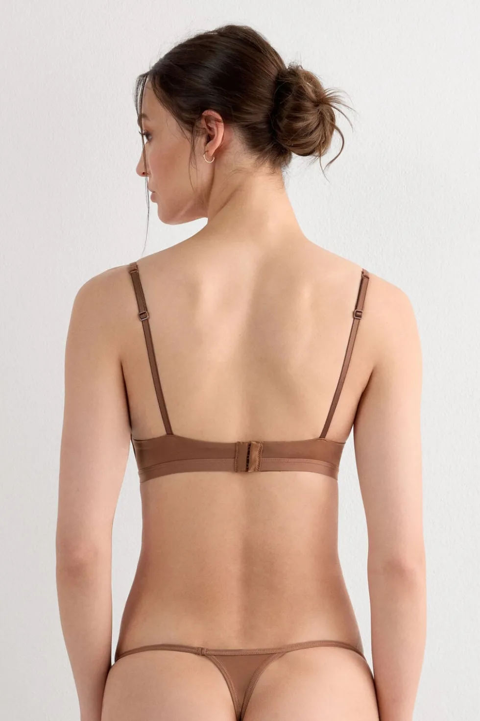 Biustonosz trójkątny Tiziana z Mikrofibry Ultralight