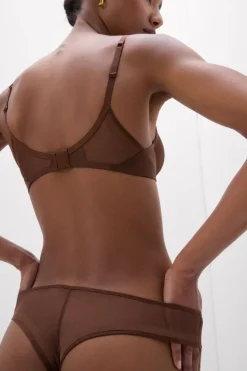 Brazyliany z Tiulu Invisible Touch