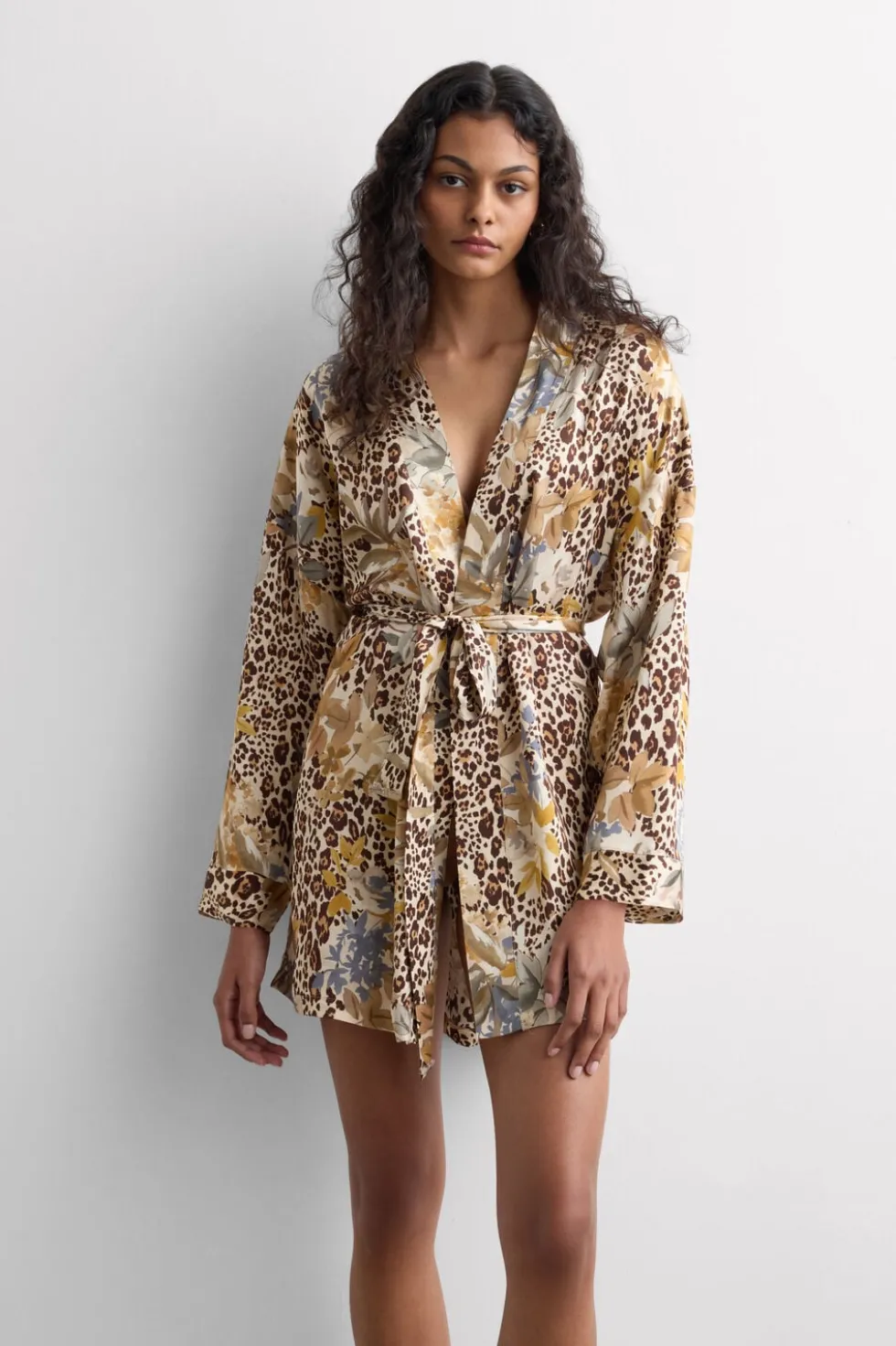 Kimono z Satyny Wiskozowej Animalier Simply Iconic