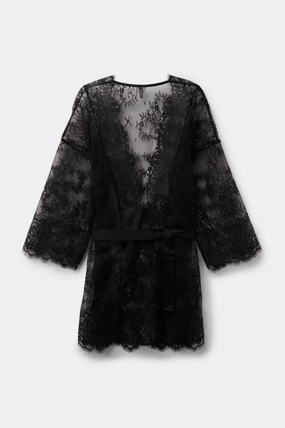 Koronkowy Szlafrok Elegance Embodied