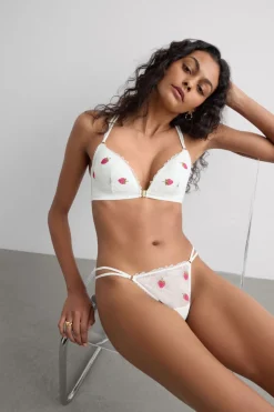 Stringi Sweet as a Berry